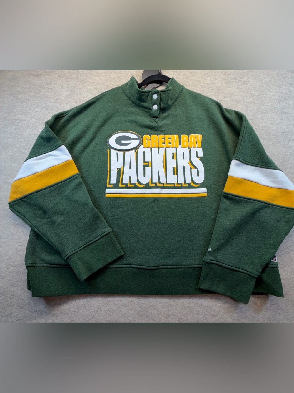 Green Bay Packers New Era Women’s 3X Pullover Sweatshirt Green Gold NFL